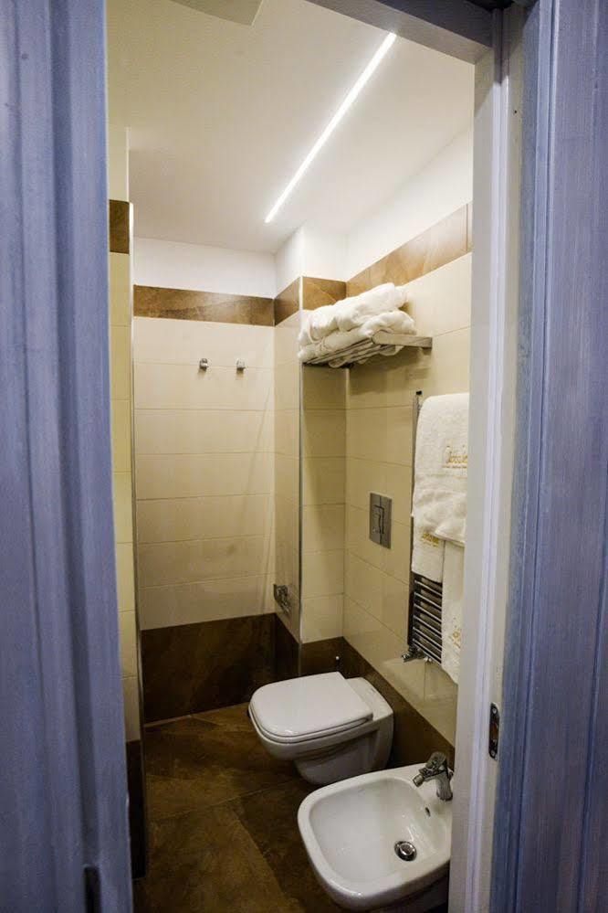 Click&Sleep Fuorigrotta Apartamento Nápoles Exterior foto